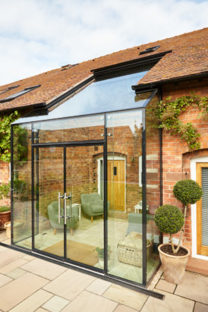 Structural Glass infill link with ClearGlaze doors